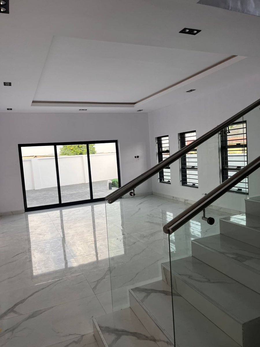 old_swallow's tweet photo. New Property Listing!!
A FULLY DETACHED 《4》 FOUR BEDROOM  DUPLEX  WITH A ROOM B.Q... 📍 *AT IYAGANKU  G.R.A IBADAN OYO STATE NIGERIA. 
DOCUMENT*C of O*
PRICE:135M ASKING* 
#Obidients #Mercy #Inbox #OkayDaddy #ConvenantUniversity #Propaganda #Portable #Jamb #Massive #Godfather https://t.co/vb6hC4kXjd