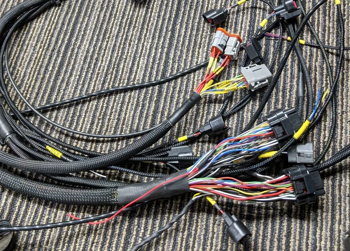 Yuta Komatsu(小松 優太) on Twitter "IS300 2JZ エンジンハーネス、車体ハーネスをTMLaboさんに製作し