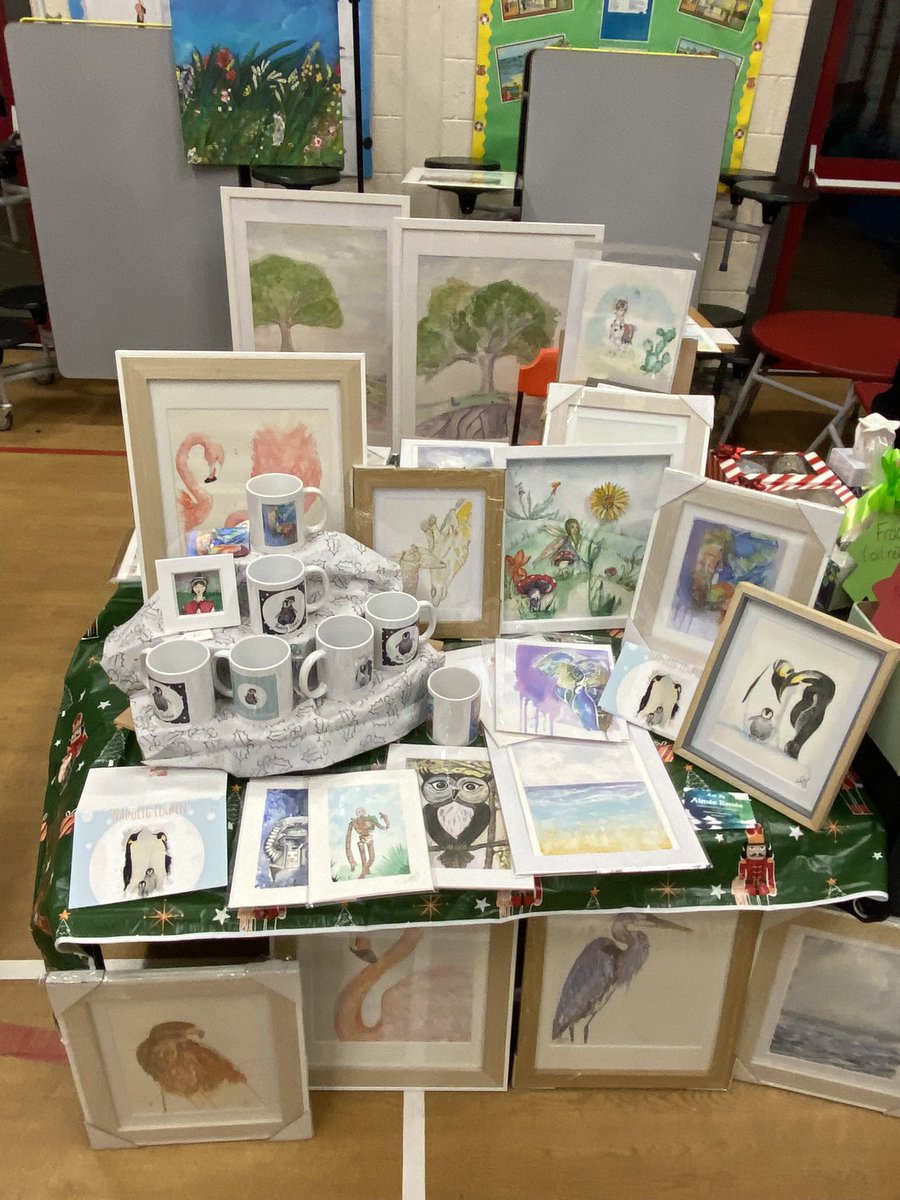 aimeerenee83's tweet image. I can’t wait to do another art fair 🖤 need to get busy creating more designs x 
#artymum #lovetopaint #lovetocreate #Watercolourpainting #watercolourart