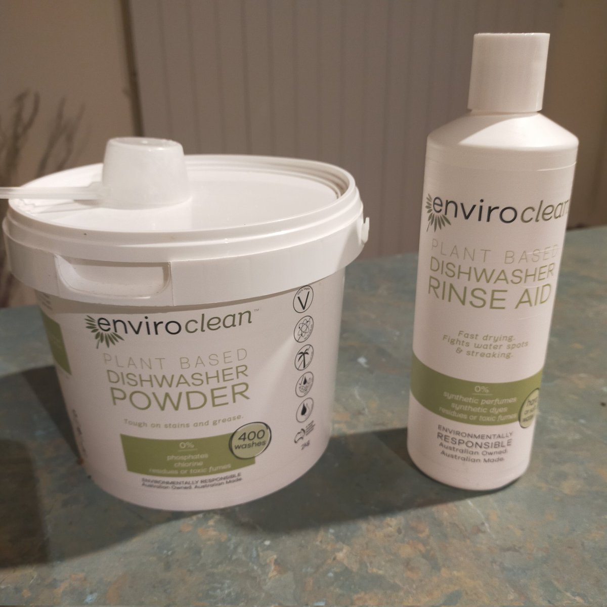 My current go to dishwasher products, love the #lowtox ingredients, 4 ingredients only! #australianmade #australianowned  #enviroclean #dishwasher