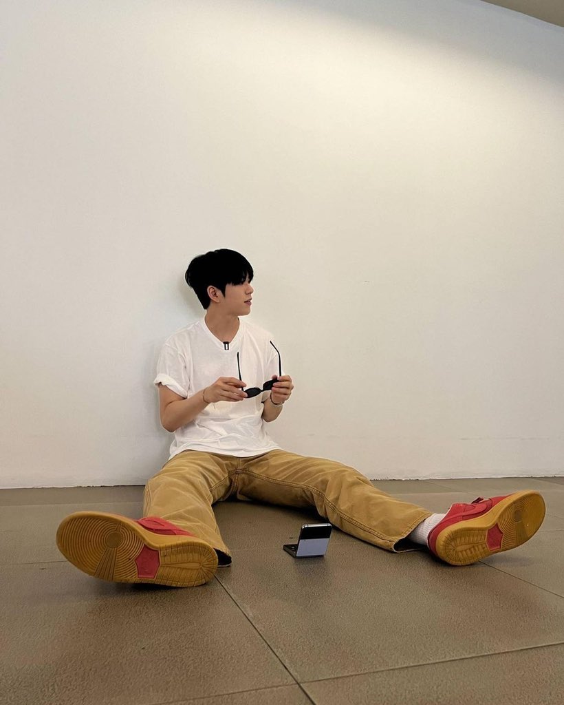 j_hyuk01 tweet picture