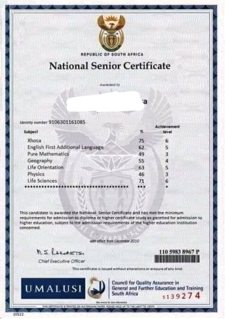 tumi_Phefo's tweet photo. He paid for a fake matric certificate, now they wrote Pure Mathematics 🤣🤣 https://t.co/IaSMHgAHMo
