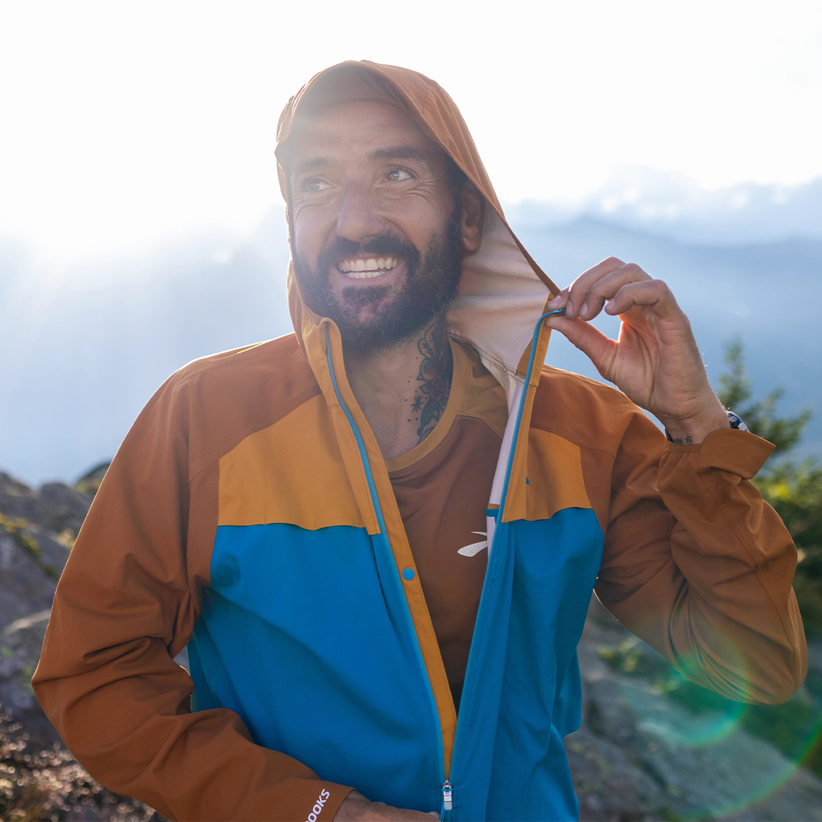 You might have spotted Jordi Gamito sporting our trail collection 🏃‍♂️⛰️

Now you can learn all about the life of the pro trail runner as he reveals all about his running story, goals, and tips for other trail runners.

Discover Jordi's story here ➡️ fal.cn/3x5r6