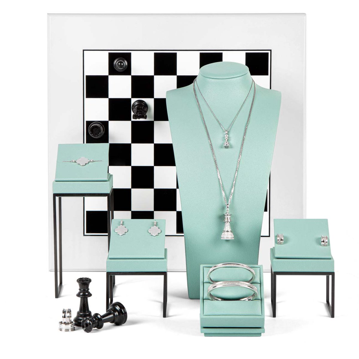 Transform your jewellery into works of art with our expert still life image production services. Our team specialises in capturing the unique details and beauty of your jewellery pieces, creating stunning images that will help your brand stand out.

kalory.co.uk/watch-jeweller…