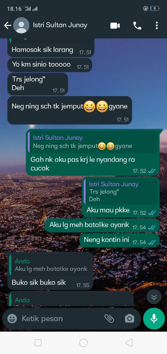 Jhovanda's tweet photo. Nk rep couple an ro istri sultan ki yo ngene mlh nyang2an rego.aku yo ndak mampu syg nk sing regane larang 😑 https://t.co/xI3Le1GZQX