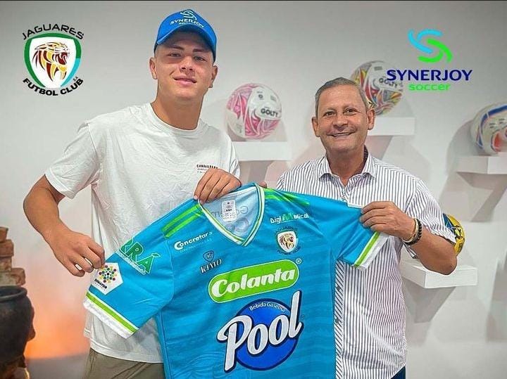 RicoJuanManuel's tweet photo. Nos enorgullece haber asesorado y acompañado a José Mendoza y Juan Manuel Panameño en la firma de sus contratos profesionales con Jaguares FC y Atlético FC. ¡En Synerjoy Soccer trabajamos por el crecimiento y desarrollo de nuestros jugadores! #futbol #synerjoy #derechodeportivo https://t.co/vkQtQeIxmk