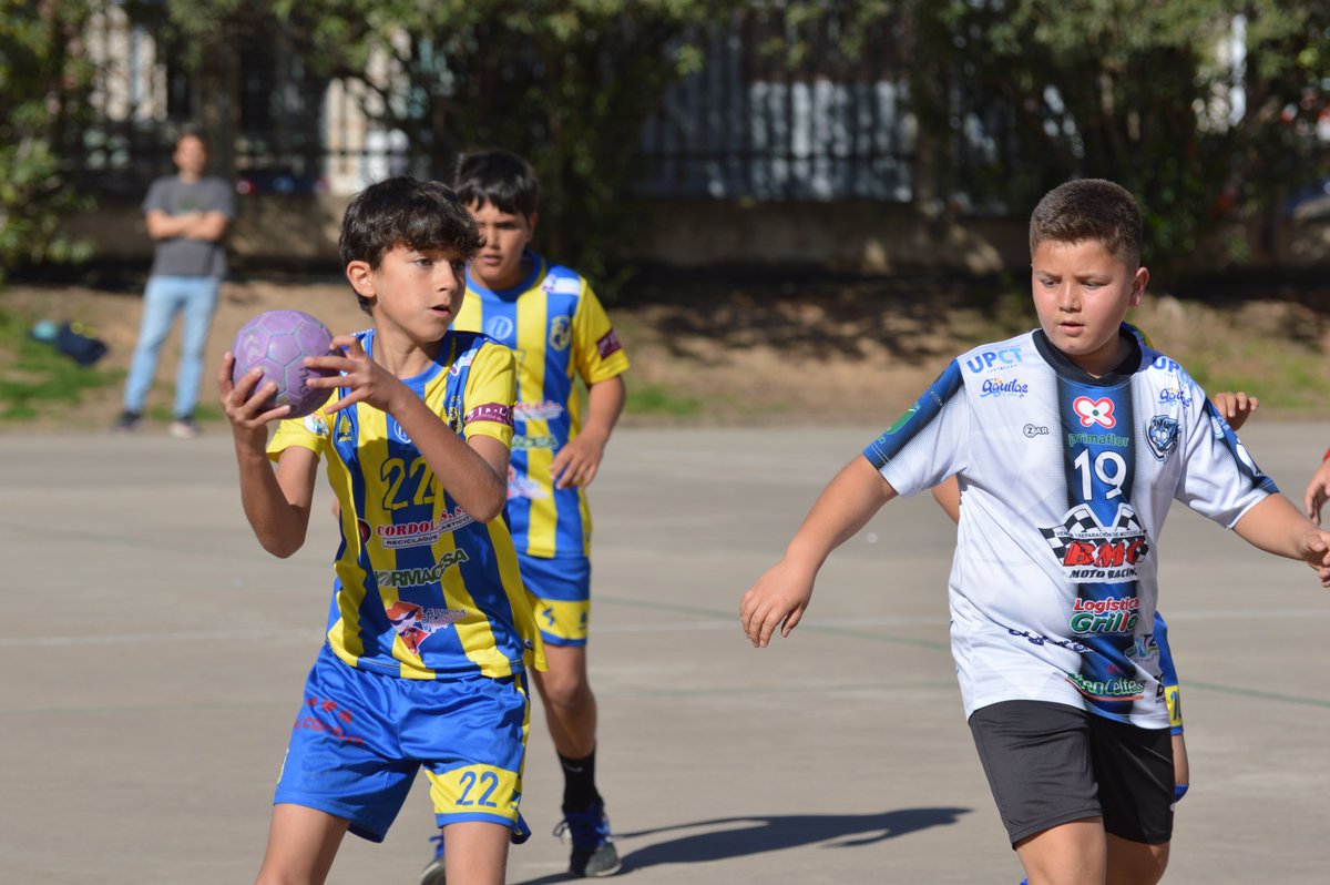 Último turno de partidos antes del almuerzo. Mucho movimiento en todas las sedes y excelente climatología. Nos queda toda la tarde por delante para seguir disfrutando y compitiendo 🤾‍♀️🤾‍♂️