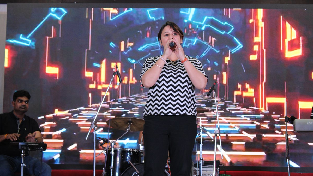 SISTecRatibad's tweet image. A #Musical Evening by ZEE SaReGaMaPa Fame Mr. Akhilesh Tiwari was organized on the occasion of Sagar Euphoria 2023. The event was quite a success as proved by the hooting and cheers from our #students.

#bandperformance

Read More:
facebook.com/sagargroupofin…