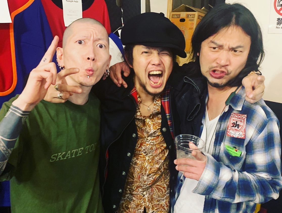 xxx3906xxx's tweet photo. 2023/04/01 新松戸FIREBIRD
"MAKE at MOVE"
本当にありがとうございました。
ジュンちゃんが最高なイベントを組んでくれたおかげで
またFIREBIRDに帰ってこれました。
またやりましょ😎🔥
@firebird_jp
@jun153cm
#theautocratics #skinheadgirl #mad3 #therodeos #shinmatsudo #firebird https://t.co/u66ERarv3o