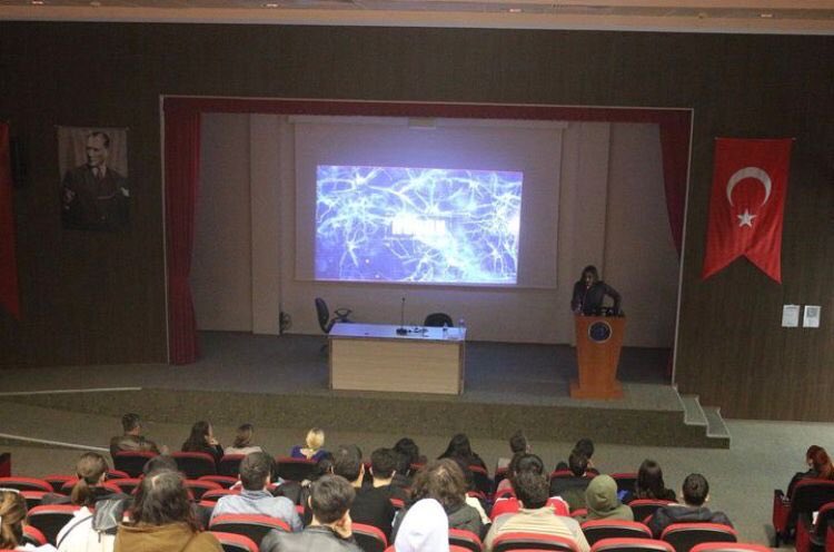 aupuam's tweet photo. (1) “13-19 Mart 2023 Beyin Farkındalığı Haftası” kapsamında 17.03.23 tarihinde 13:30’da Akdeniz Üniversitesi Kaşgarlı Mahmut Konferans Salonu’nda Doç. Dr. Evrim Gülbetekin ve Dr. Öğr. Üyesi Ece Varlık Özsoy danışmanlığında, Psikoloji Bölümü ve AUPUAM işbirliğiyle https://t.co/pfOTdiGYVa