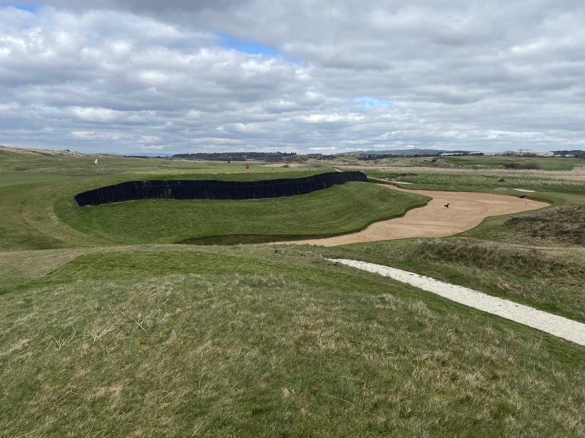 Phil Hind tweet media