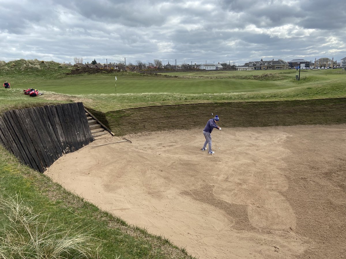 Phil Hind tweet media