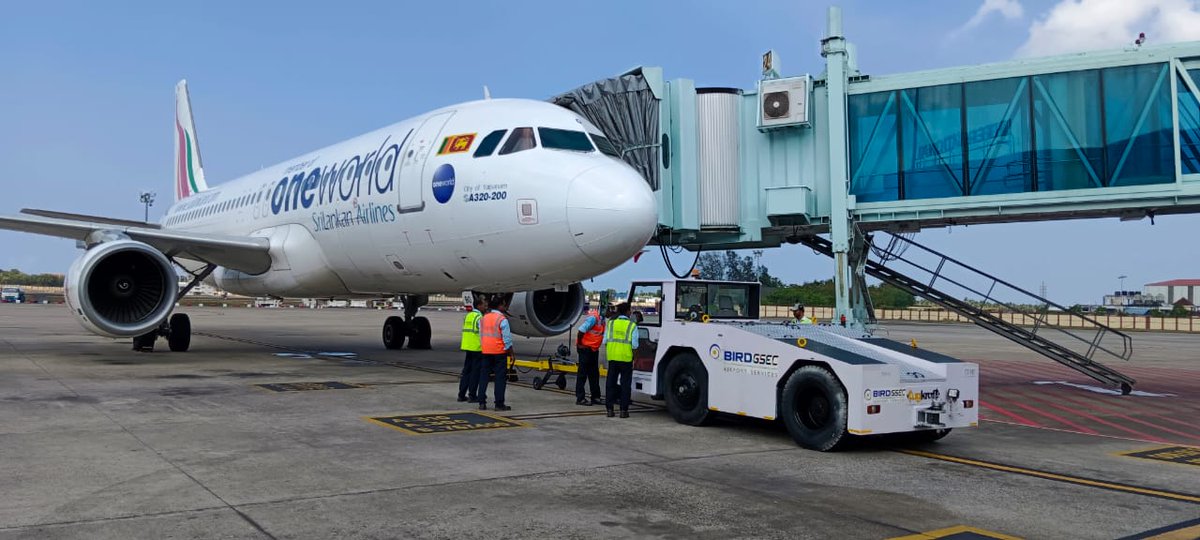 BirdGrp's tweet photo. Ayubowan Sri Lankan Airlines!
Bird-GSEC welcomes Sri Lankan Airlines at Thiruvananthapuram International Airport.
We thank all stakeholders for a smooth ground handling cut over on April 2nd 2023.
#groundhandling #birdgroup #TRV #AdaniAirports #BirdAirportServices #BirdGSEC https://t.co/Zr02cndNRj