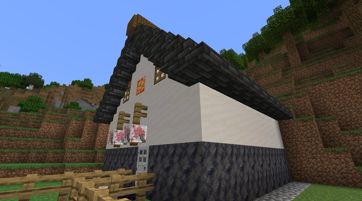 ComanHoliday's tweet photo. #Minecraft #マイクラ #QuarkMod　
グロウベリーのエレベーターを登ると地上階に出ます。
そこはエンチャント施設「桜の蔵」となっております(*´ω`*)
※Quarkによる「ピンクブロッサム」系のアイテムで
1.20バニラの「桜」ではありません https://t.co/gwykFO8RCI