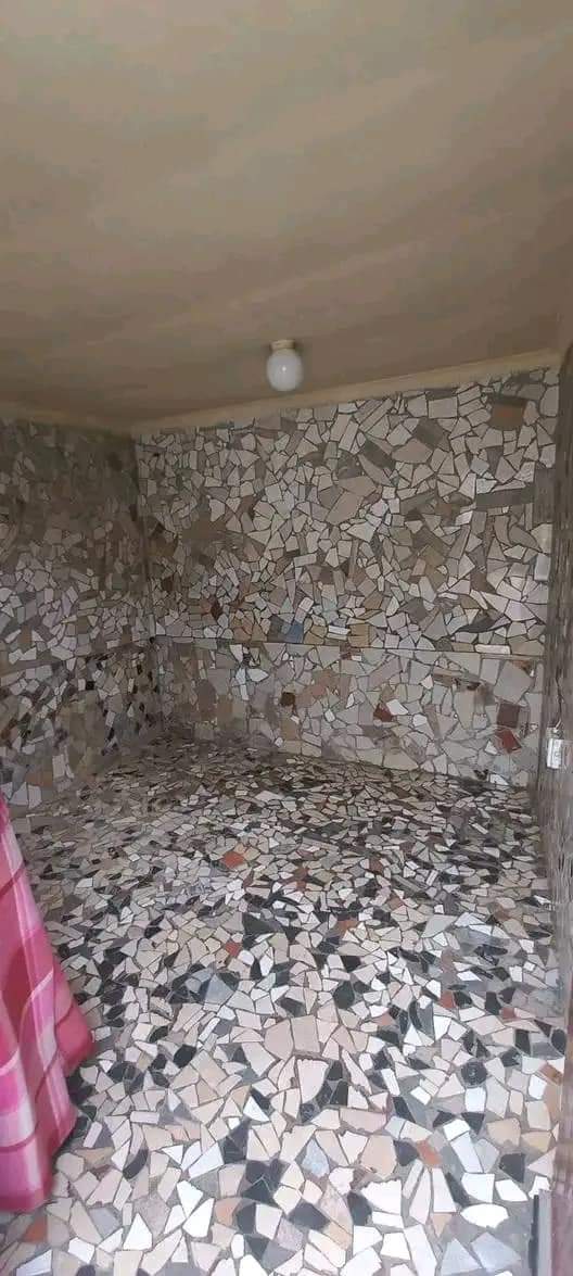 🖤Sir Loyalty🖤 on Twitter "Room to rent, R2500 a month. 😌"