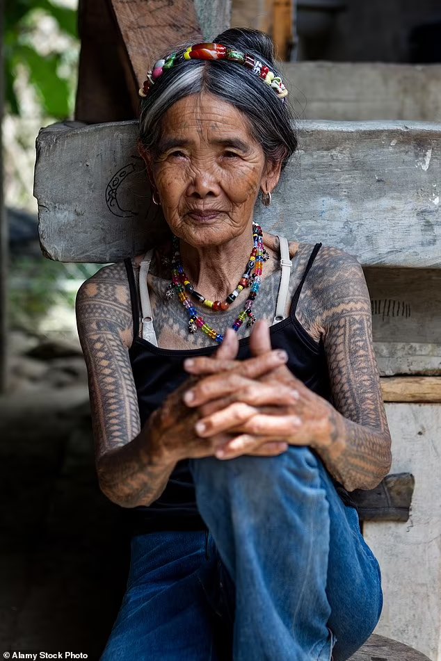 Whangod Oggay the 103 year old Filipino tattoo artist   rinterestingasfuck