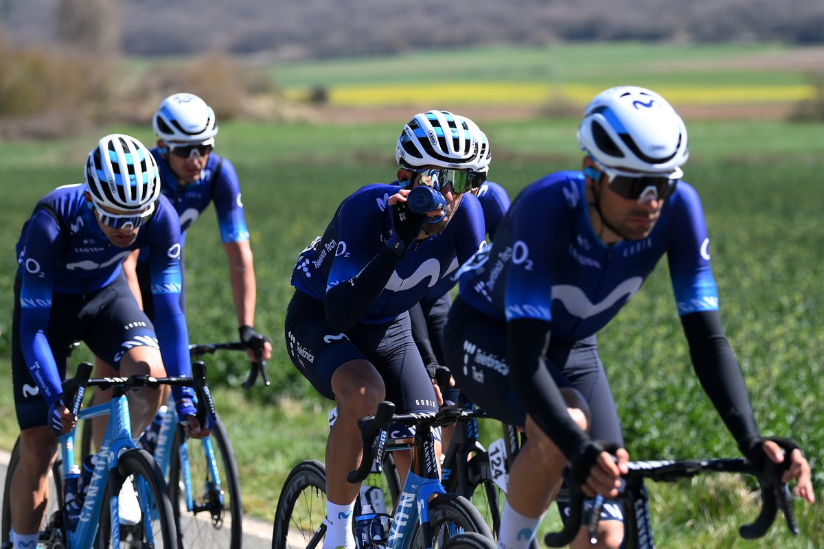 Movistar_Team's tweet photo. 🍼💦 @Elite_cycling | #eliteFLY 

@Nelsoliveira89 | #Itzulia2023 

📸 @GettySport https://t.co/7LAxT0D5dg