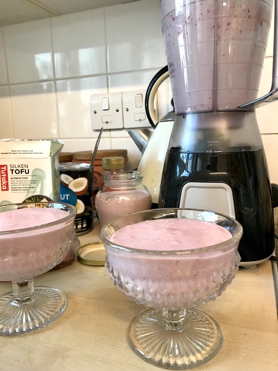 karenfthompson's tweet image. Looking in my pantry for pudding inspiration,
Found coconut milk,
silken tofu and maple syrup,
So popped to my local farm shop and brought some absolutely fabulous raspberries,
Made a vegan raspberry mousse in under three minutes,
Hope his highness will like it
Watch this space🤭
