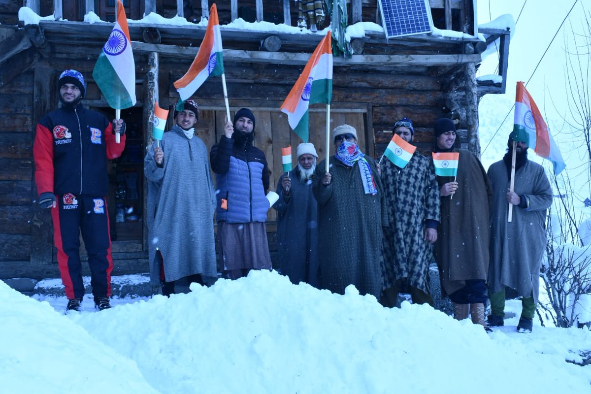 robino_17's tweet photo. #GlimpseofDurgmullaWinter https://t.co/gWr4ZuEtJY