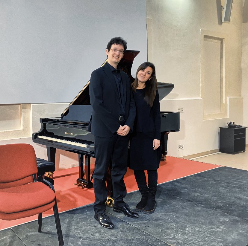 I am very happy to announce my new collaboration with Costanza Biagianti, who is going to be my personal manager. Costanza has already a long term experience in the Arts sector as wells as in the media and entertainment industry. I am so looking forward! 

#music #Management