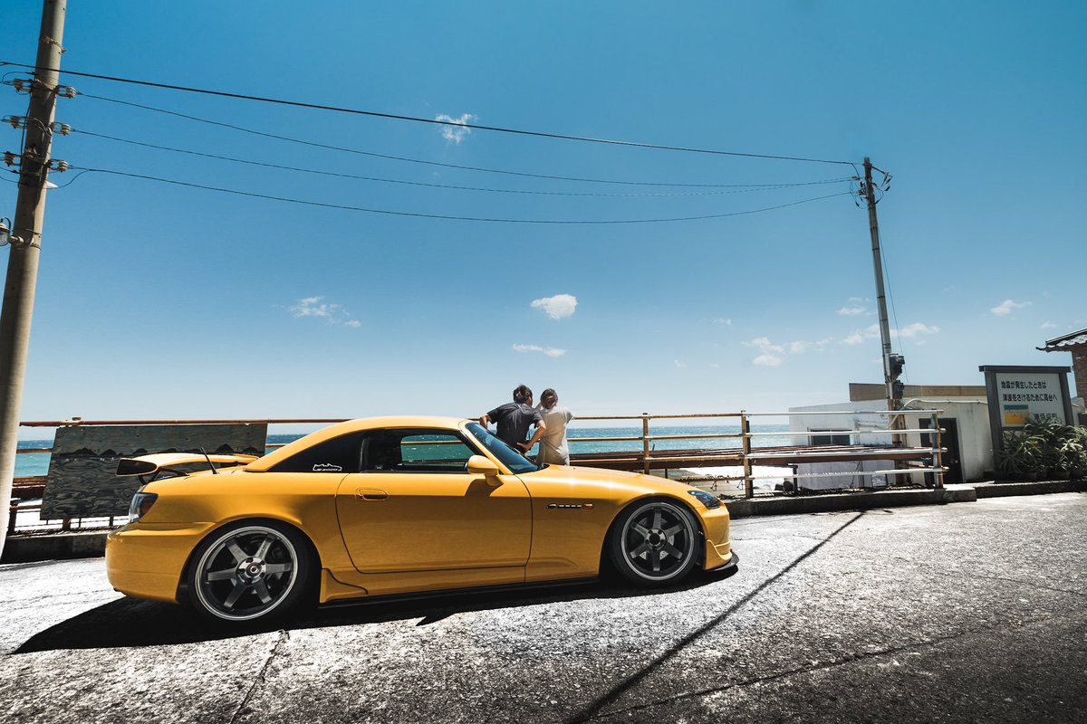 shogo7817's tweet photo. S2000を買った社会人1年目の僕
｢6万キロのS2000が220万！？ゴミやんけ！！！｣って会社で言われたけど気にせず買ってよかったよ。
ゴミと言われて買った車は５年経っても変わらず宝物だ🤟 https://t.co/7B2pm7Gpg7