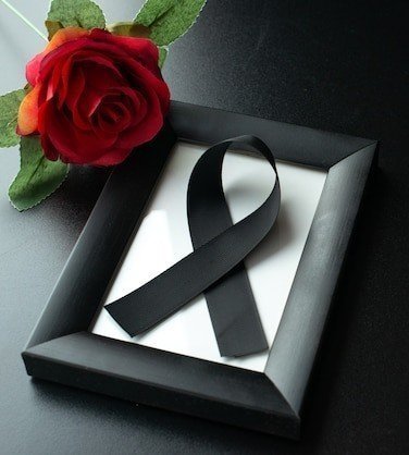 La Junta Directiva Nacional del CIV que preside el Ing. Enzo Betancourt M., manifiesta su profunda tristeza por fallecimiento de la señora Sol de Chacón, esposa del arquitecto José Gregorio Chacón, directivo de esta institución, y le hace llegar pésame y a sus familiares. QEPD.