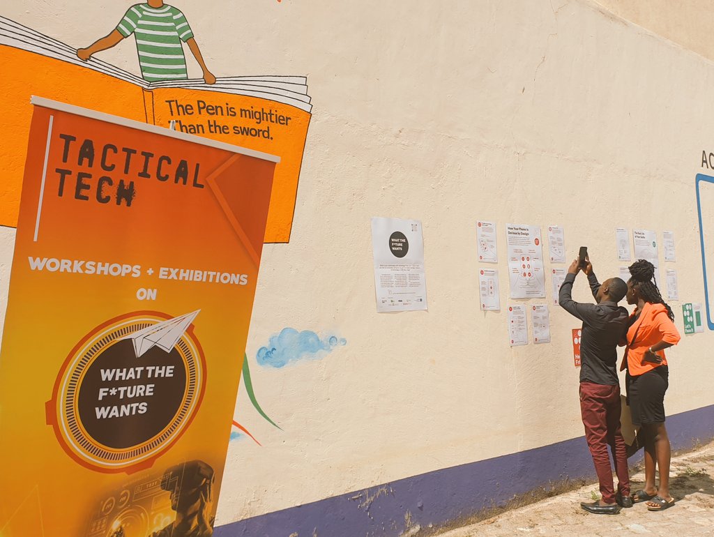 flesymz's tweet photo. Congrats to all 230 graduates! We also used the ceremony to highlight the potential risks of #tech through the #WhatTheFutureWants exhibition & the #DataDetoxKitKE challenge to encourage participants to think critically about their digital footprint and privacy. @Info_Activism https://t.co/9NizNit1Gc