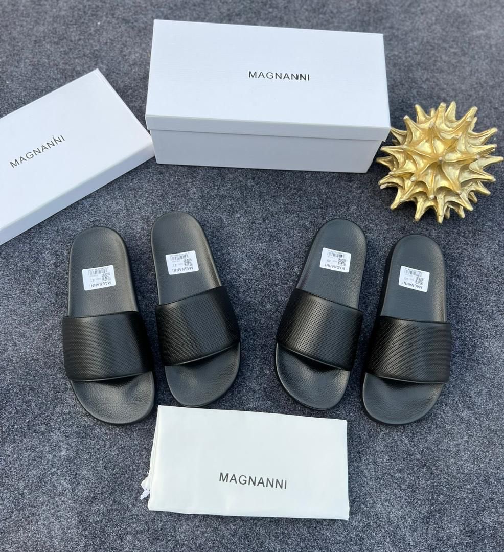 OBTFcollections's tweet photo. Top Notch MAGNANNI slide๐ฑavailable in store ๐ฌ size 39โ45 #sancho #Weghorst #Burnaboy #Eriksen #Portable #PortableInCourt #Hijab #Mercy #Jamb https://t.co/IwTe7g7pq4