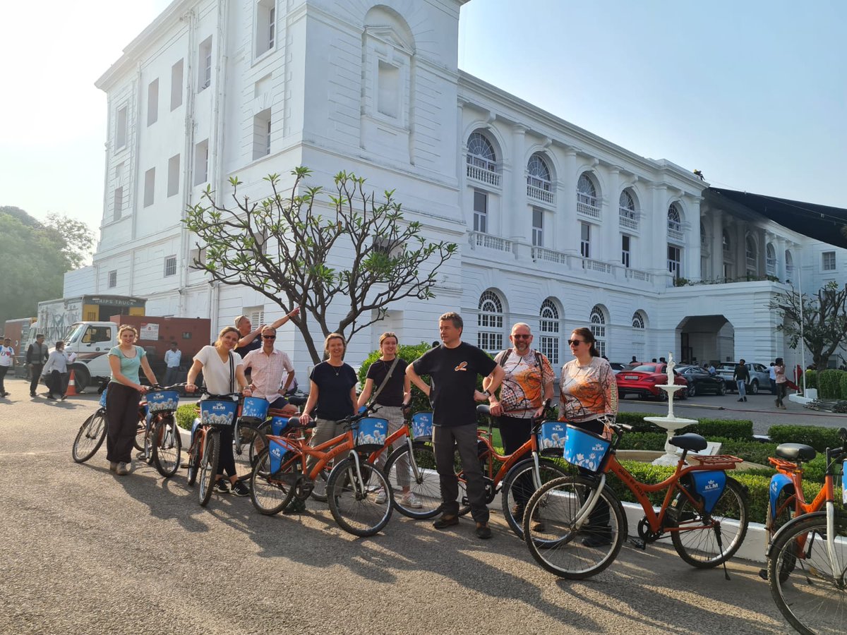 delhibycycle's tweet photo. Our kind of Monday Blues 💙 Cycles, Old Delhi &amp; Stories, this is what we do on our tours. 

#CycleTours #Tours #ShahjahanTour #DelhiByCycle https://t.co/9Be6QSqGUe