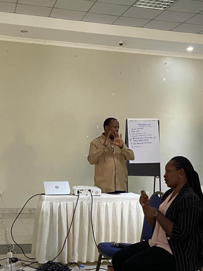 SaveGenOrg's tweet photo. Today @SaveGenOrg joined other #MakeWayRwanda partners in a 3 days training on SRHR budget analysis organized by @HDIRwanda aiming to build capacity of CSOs to influence &amp; advocate for SRHR financing. https://t.co/0qune8ZZnS