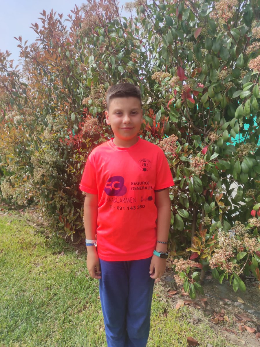 Buenas tardes!!! Empezamos el mes celebrando otro cumpleaños, hoy hace 11 años que nació Elías, jugador de nuestro equipo Alevín, Feliz día Campeón!!!