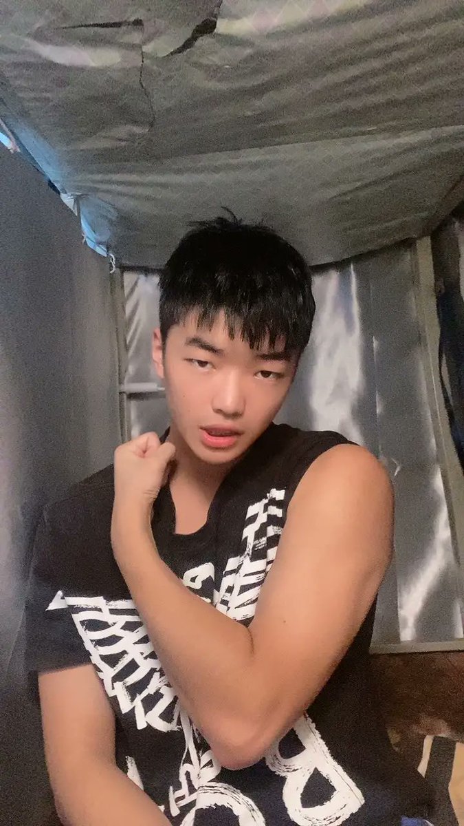 luluye20's tweet photo. https://t.co/rGpSie4MXc