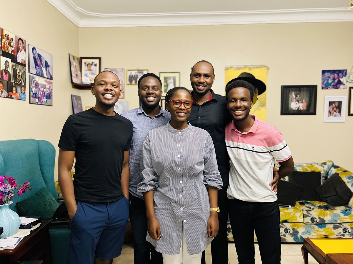 JackieAkampwera's tweet photo. Born with only boys! This explains why I’m the best female striker Nyabuhiikye and Ibanda will ever have. They taught me how to swim, play football, graze cows and I taught them how to cook and clean the house. They’re true gentlemen. Will open the door, pull a chair for you. https://t.co/c1Ai18yBmH