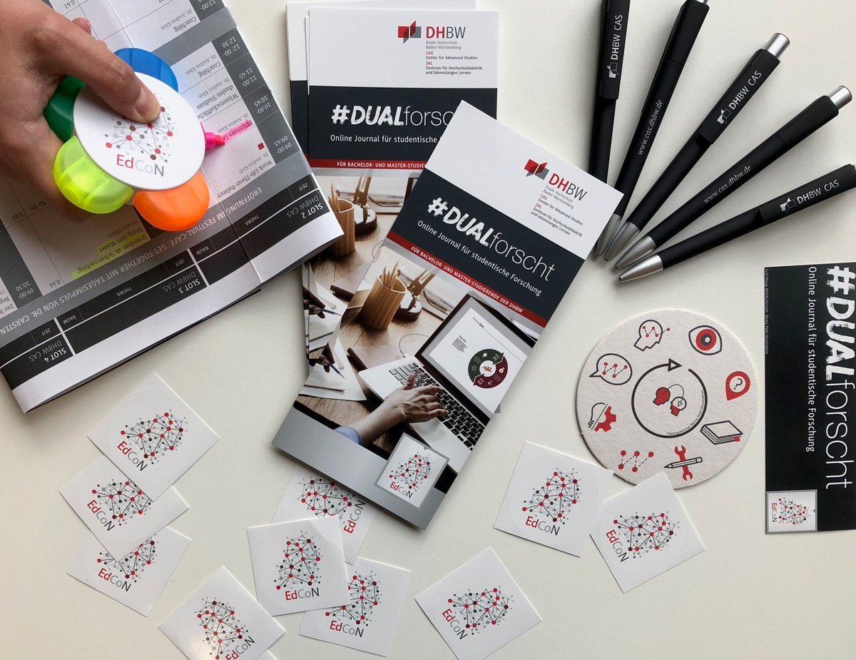 Lydia Kolano und <a href="/ABZurmuehl/">Anja-Bettina Zurmuehl</a> vom ECC3 waren vergangene Woche zum zweiten Mal beim Festival des wissenschaftlichen Arbeitens des DHBW Center for Advanced Studies und haben mit ihrem Stand über das Online-Journal für studentische Forschung #DUALforscht 📚informiert. #dhbwcas #dhbw