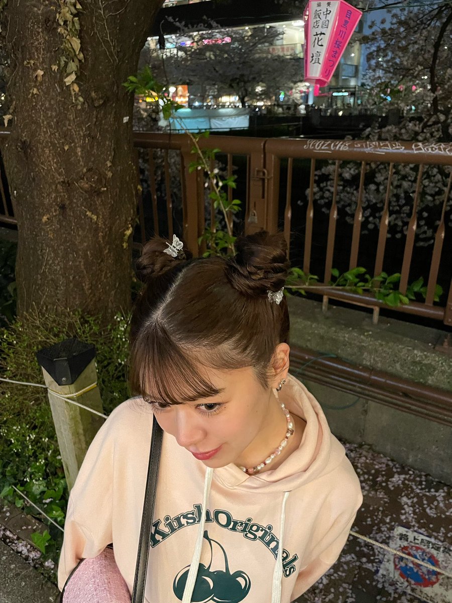 akirafutaba's tweet photo. 🍒🌸

桜味大好物やけど
今年は桜味我慢してます。

 #海外ガーリー  #overseasgirly 
 #さくらまつり  #中目黒桜まつり https://t.co/oEkXmUmZSS