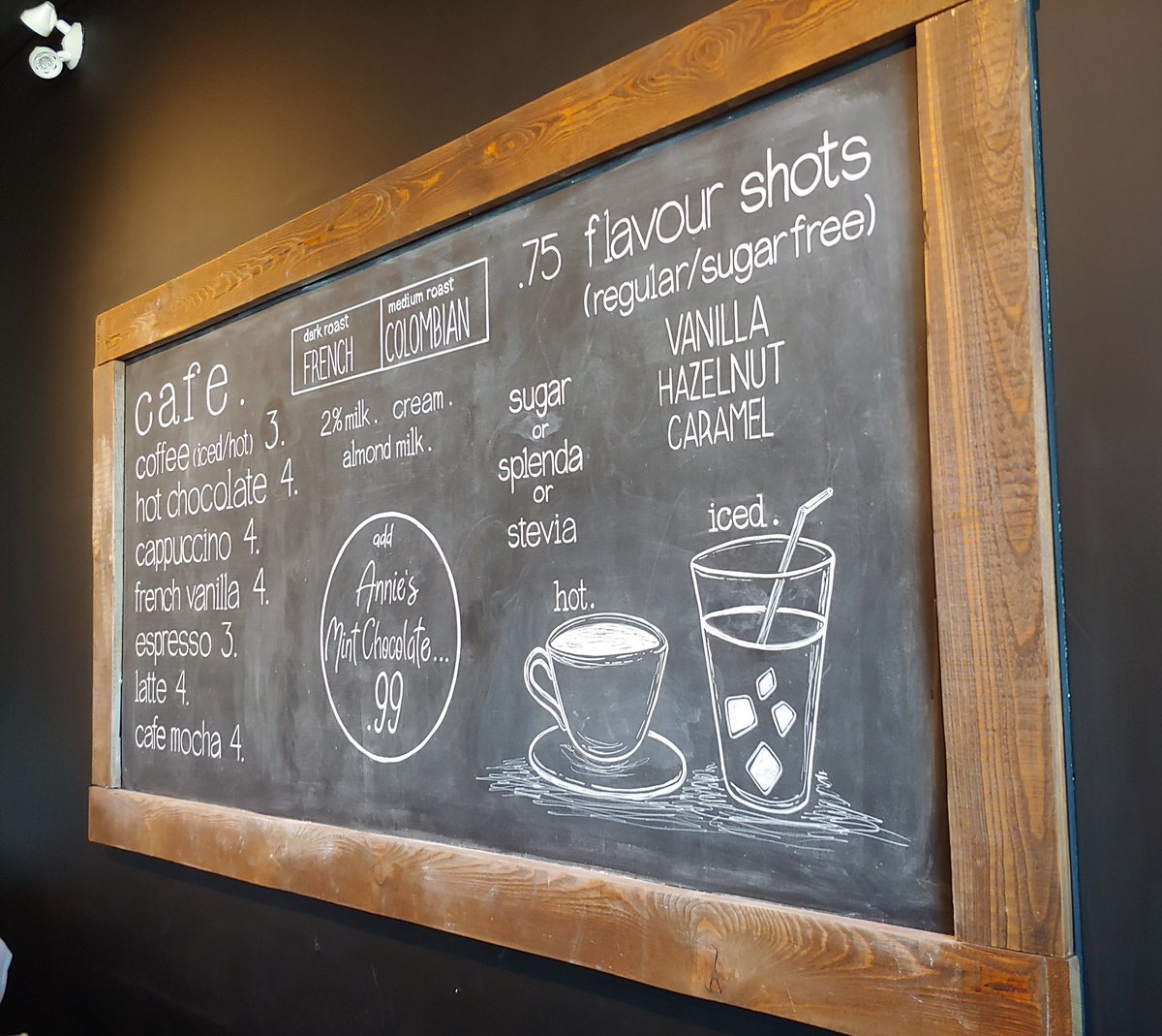 ThatBronaghOne's tweet image. Finished Café signboard at Annie's Chocolates on Hyde Park Road in #ldnont I do love lettering 😍

Go for the Easter Chocolate and pick up a drink for the road ☕🍫#coffee #candy #supportlocal #supportsmallbusiness #sign #artistforhire #chalkart #art