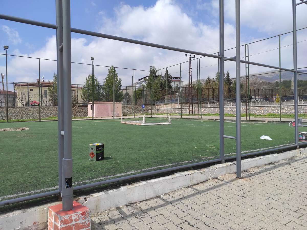 Hazro İlçe Kaymakamımız Sayın Salih SAK ve Hazro Kaymakamlığı'nın katkılarıyla Öğretmenevi halı sahamızın yenileme çalışmaları başlamıştır

Katkıları ve desteklerinden dolayı Sayın İlçe Kaymakamımız <a href="/salihsakmia/">Salih Sak</a> ve @hazrokymkm'na teşekkür ederiz.

<a href="/Murat4Kucukali/">Murat Küçükali</a> <a href="/ugurdoganer01/">Uğur DOĞANER</a>