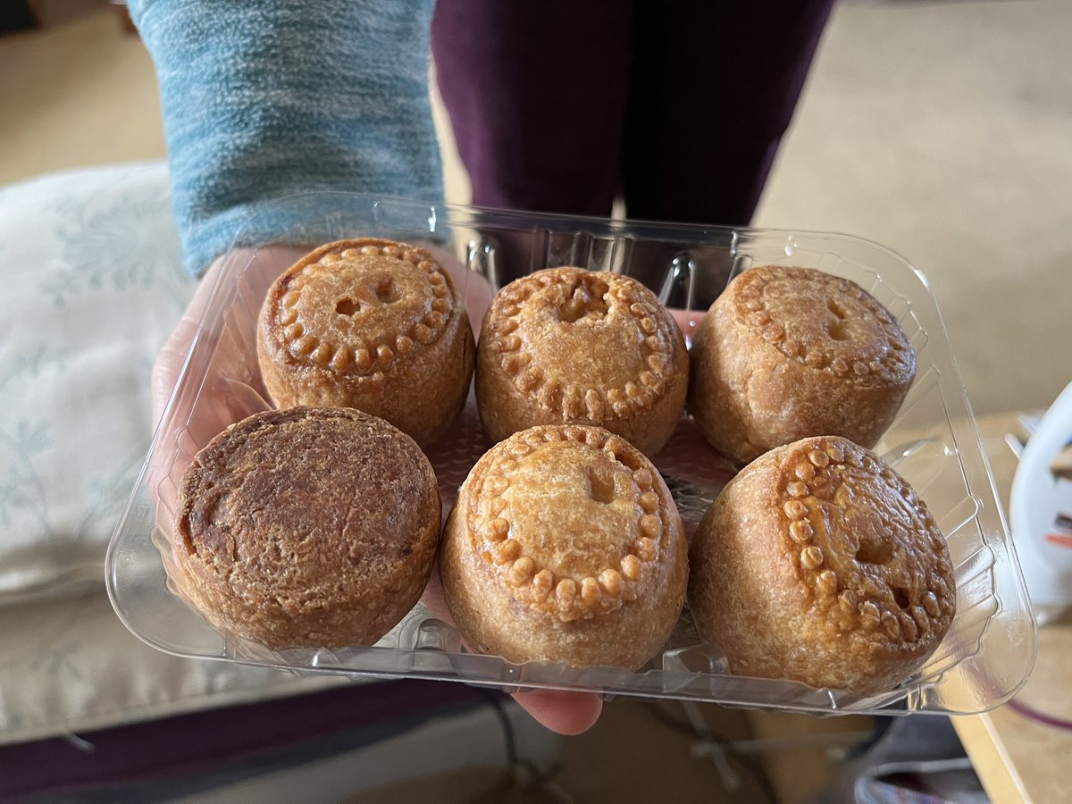 Zed42's tweet photo. Spot the odd one out … @AldiUK https://t.co/2YKqmd2746