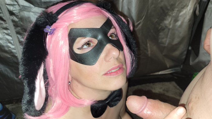 Want more?  https://t.co/GpwQbkrrho 😘🐰 https://t.co/VzWCrMXW0e