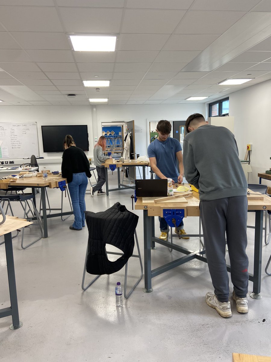 WHSProgress's tweet image. We’re still working hard this afternoon in our Easter holiday sessions @WhitmoreHigh with our 6th Form students in Art, Product Design &amp;amp; ICT/Computing. #WorkHard #Resilience #Responsibility #Respect
@ArtWhitmore @whitmoredt @ict_computing @WBWhitmoreHS