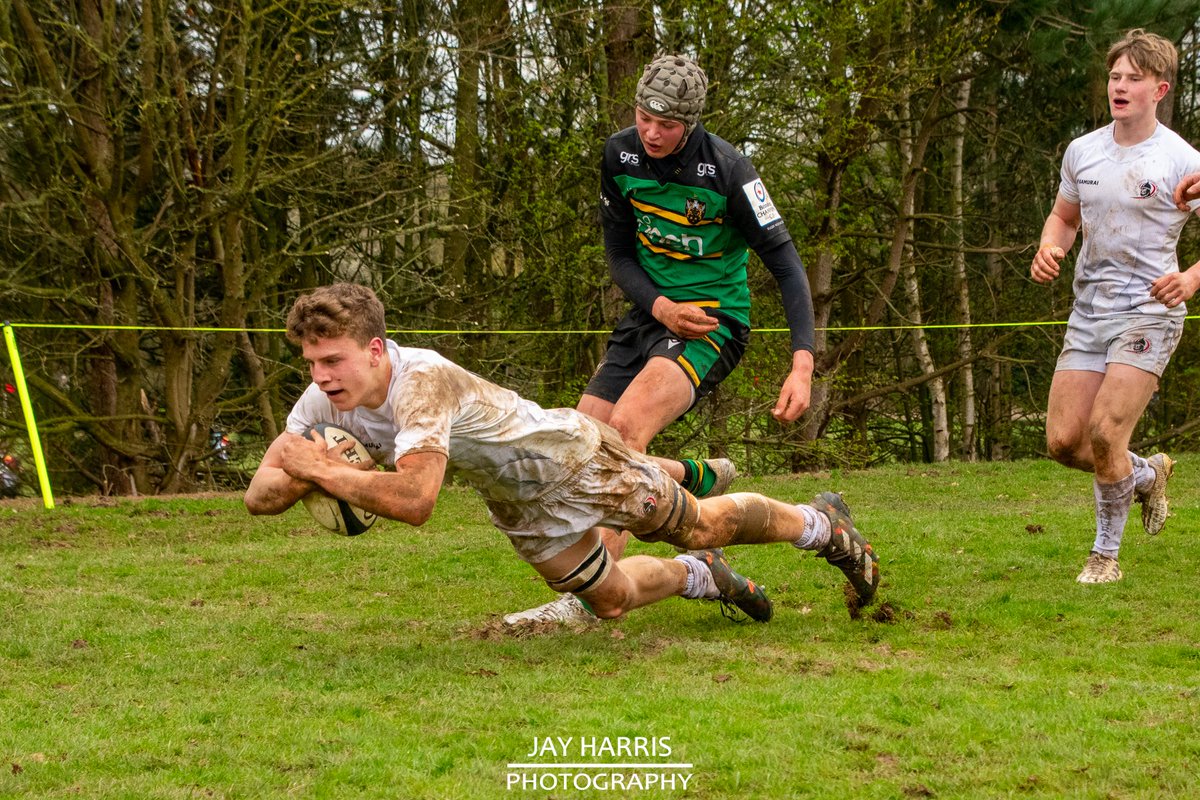JayHarrisPhoto1's tweet image. 𝚁𝚄𝙶𝙱𝚈 𝚆𝙴𝙴𝙺𝙴𝙽𝙳 - 𝙿𝙰𝚁𝚃 𝟸
𝗦𝗨𝗡𝗗𝗔𝗬 was a trip to the @uniofwarwick as the @exechiefsacad U17s played @Harlequins @SaintsRugby and @Saracens 

More photos in the album 👇👇

facebook.com/media/set/?van…

#rugby #rugbyphotography @ExeterChiefs @swsportsnews