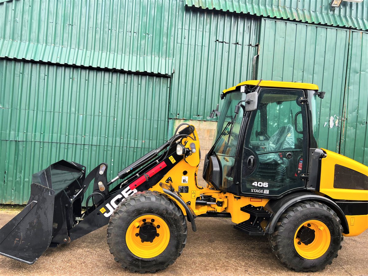 1stBasePlant's tweet photo. #JCB #WheeledLoader For Sale
Price is £38,500 +Vat
Direct from JCB - ex-demo
2020 JCB 406 wheeled Loader for sale
Machine has done 205 hours only
Full cab
4800kg Operating Mass
JCB Security system
Full pictures on our website -
https://t.co/Wh3rInJMaC https://t.co/ooyFaerNUQ