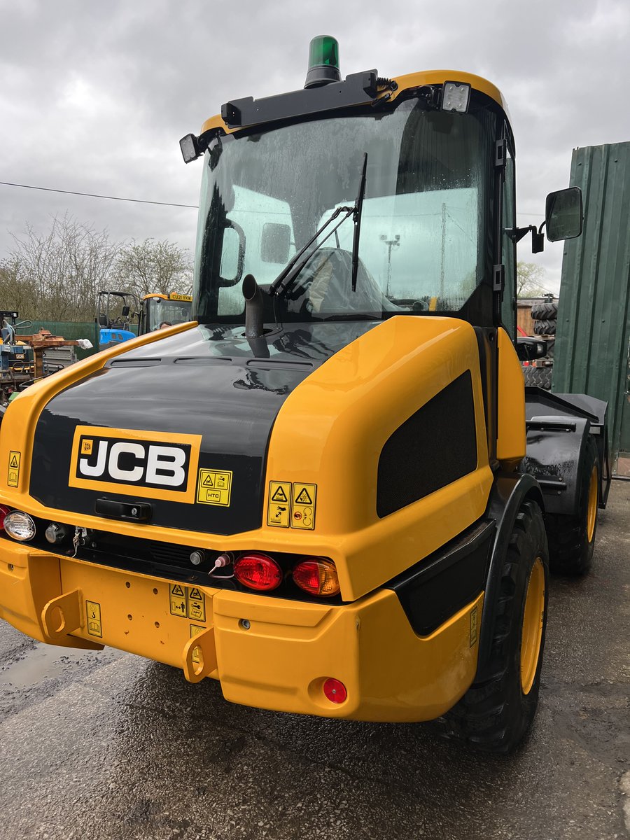 1stBasePlant's tweet photo. #JCB #WheeledLoader For Sale
Price is £38,500 +Vat
Direct from JCB - ex-demo
2020 JCB 406 wheeled Loader for sale
Machine has done 205 hours only
Full cab
4800kg Operating Mass
JCB Security system
Full pictures on our website -
https://t.co/Wh3rInJMaC https://t.co/ooyFaerNUQ
