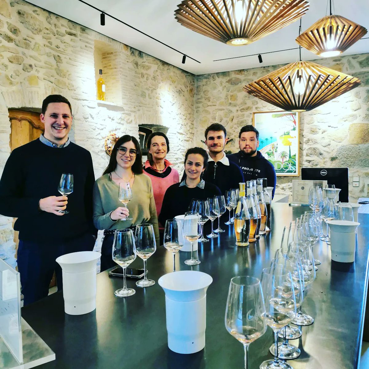 Les étudiants du Master en #Vins et #Spiritueux du campus de #Marseille ont eu l'opportunité de découvrir les vignobles de la région avec notamment la visite du @domainesott &amp; du #domainetempier