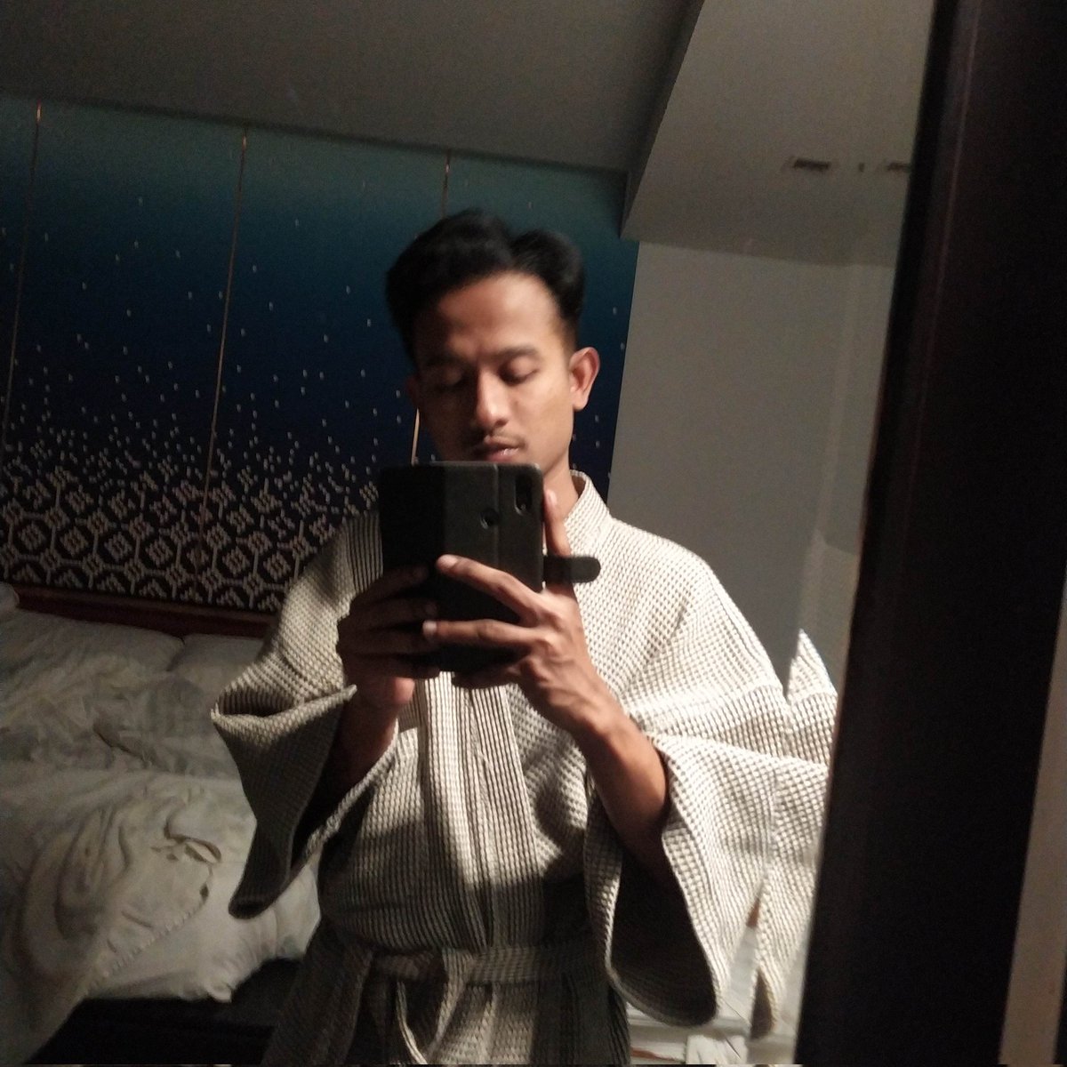 tk20july's tweet photo. ไม่รู้จะอยู่ถึงพรุ่งนี้ได้สักกี่วัน เหนื่อก็พัก หนักก็ผ่อน
#นครศรีธรรมราช https://t.co/yDGtjI56rU