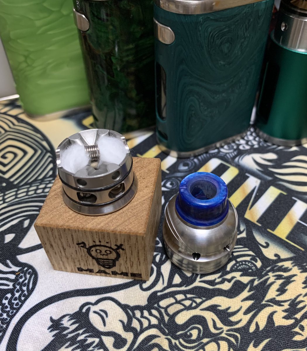 bouncer0616's tweet image. テイスティング💭

Mod: COLD STEEL 100

Atomizer: 龍神RDA
Setting:
Kanthal A1 24g
ID3.0mm 6.5wrap micro
0.68Ω Hack Cotton 鬼缶

Liquid:
Nameless Element
JST(Jamie x Strawberry x Tobacco)

#vape #namelesselement
#ハンチェ