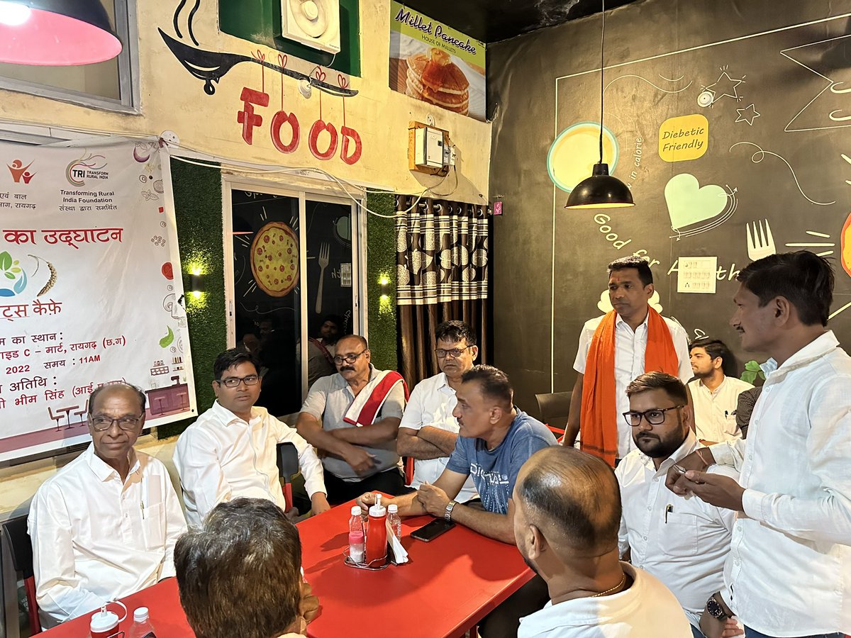 agrawal_aish's tweet photo. Today with Bjp karyakartas we all with @OPChoudhary_Ind ji went to #milletcafe Raigarh which is appreciated by our Pm @narendramodi ji @BJP4India @AmitShah @AmitShahOffice @JPNadda @NamoApp @NMAppVrtualMeet https://t.co/5lSSeEhg8q