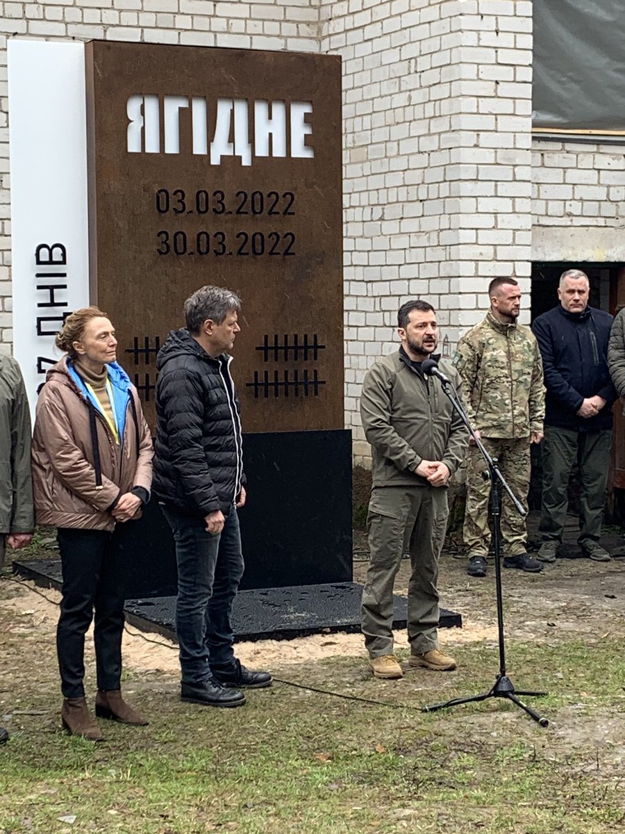 Max Zander tweet media