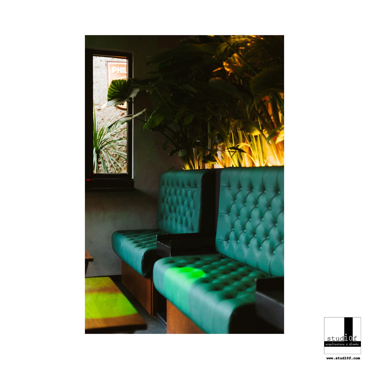 stud10f's tweet photo. Diseño y Reforma Integral del Delicatessen
(León)
👷🏻‍♂️❤️🏠🎧

Queríamos contaros con calma este proyecto y que fuesen las imágenes quienes hablasen por nosotros. La reforma del Deli ha sido y ya será para siempre un punto de inflexión en nuestra historia... [1/5] https://t.co/K4ZTOlu3Z3