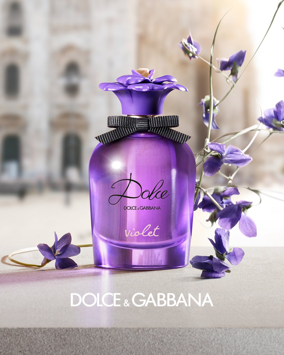dolcegabbana's tweet photo. #DGDolceViolet, created by Parfumeur Emilie Coppermann, enriches the #DGDolce collection with a new purple treasure box: joyful notes for lighthearted memorable moments.
Discover the new floral frangrance at https://t.co/8JKvrgNOsf
#DolceGabbana #DGBeauty #MadeinItaly https://t.co/41GKMSpIdb